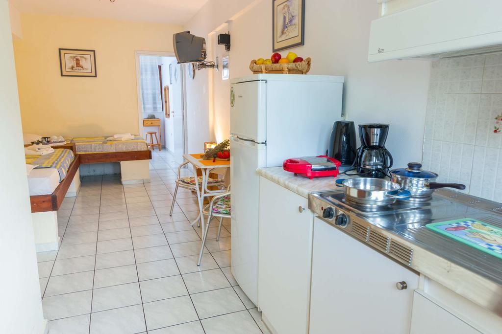 Stathopoulos Apartments サンパティキ エクステリア 写真