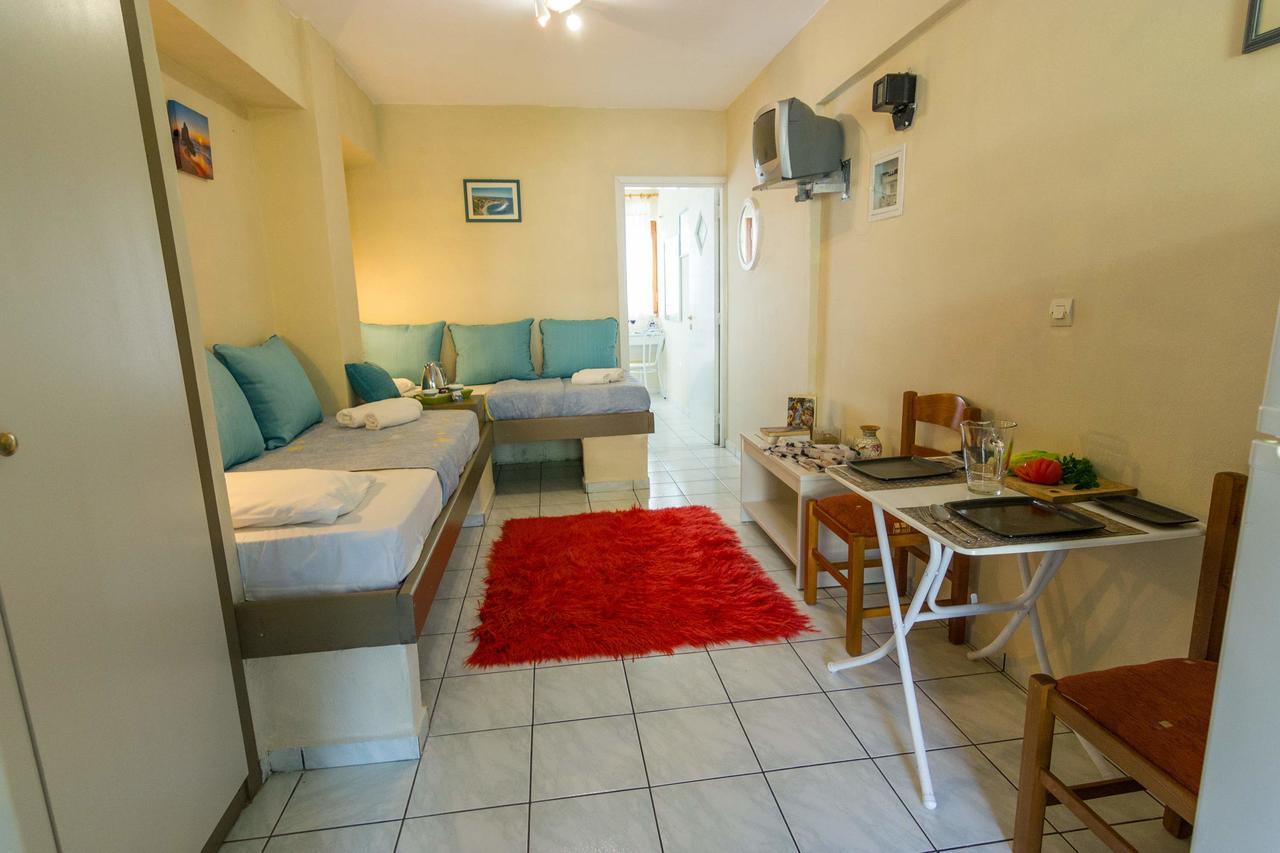 Stathopoulos Apartments サンパティキ エクステリア 写真